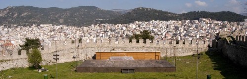 Scene i festningen, med Kavala i bakgrunnen