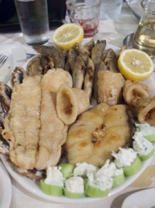 Masse fritert fisk og sjømat